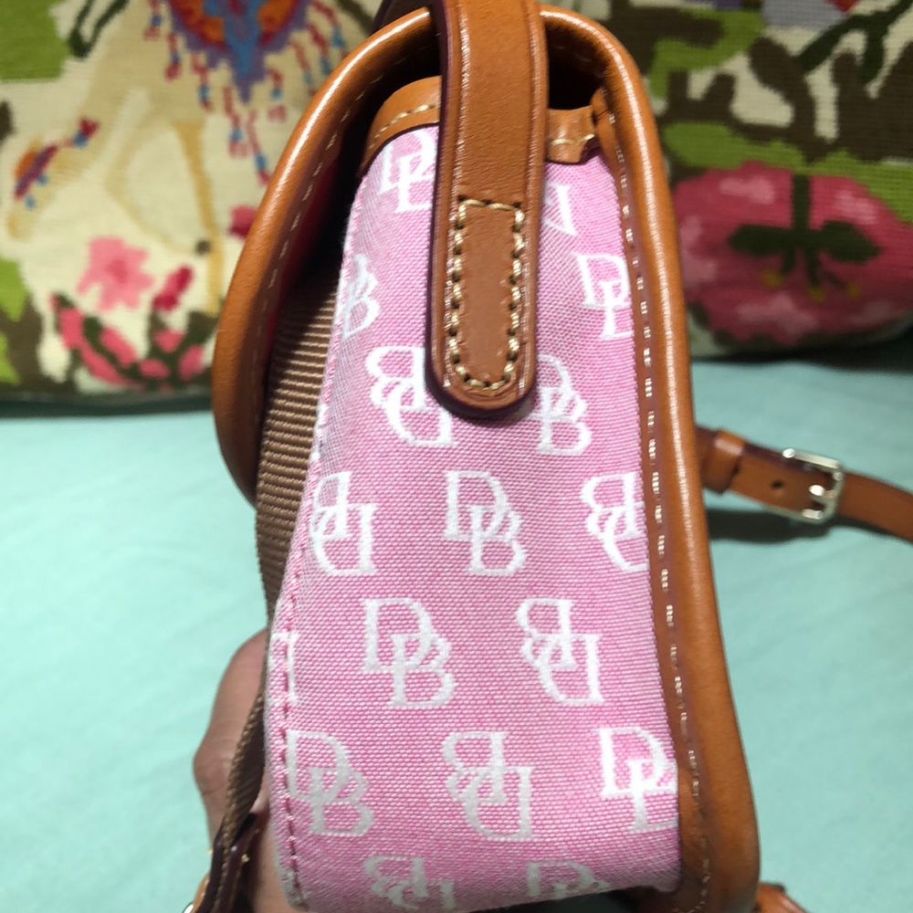 Dooney & Bourke - Picture 13 of 14